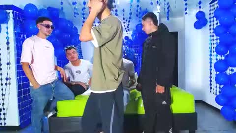 THOMAS AND DAMIAND online show from December 19, 12:34 am