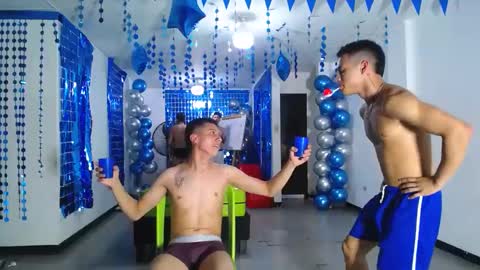 THOMAS AND DAMIAND online show from February 7, 3:12 am