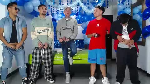 THOMAS AND DAMIAND online show from March 12, 12:20 am