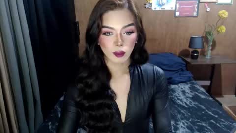 Margaux Miller online show from January 8, 5:04 pm