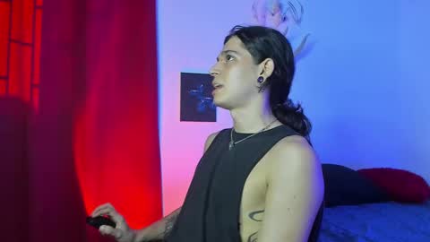 asmodeuszz online show from December 8, 8:04 pm