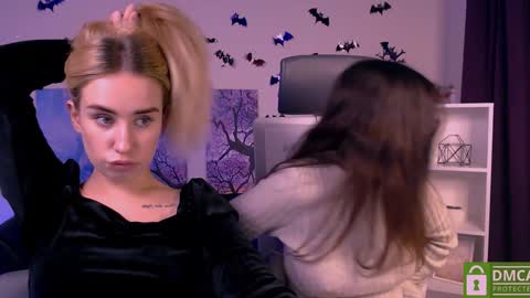 Snapshot of asol_muah chatting on December 19, 12:02 am Asol online show from December 19, 12:02 am