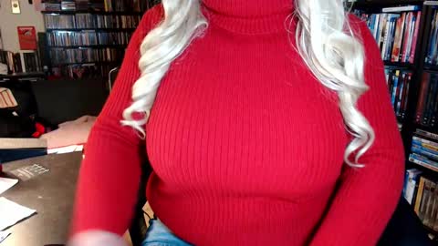 Snapshot of aspen_vale chatting on November 13, 10:52 pm Aspen Vale online show from November 13, 10:52 pm