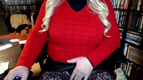 Snapshot of aspen_vale chatting on November 19, 11:05 pm Aspen Vale online show from November 19, 11:05 pm