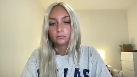 Snapshot of aspenaries chatting on March 1, 10:42 pm Aspen Aries online show from March 1, 10:42 pm