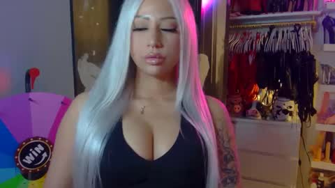 Snapshot of aspenmadden chatting on September 26, 1:09 am iwantaspen online show from September 26, 1:09 am