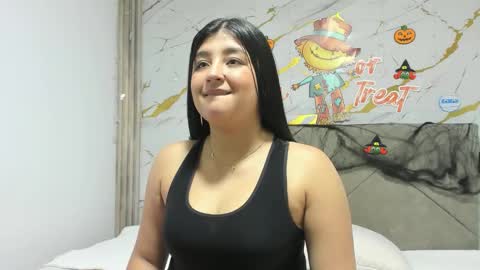 Snapshot of asshley_benson chatting on November 4, 1:43 pm Asshley online show from November 4, 1:43 pm