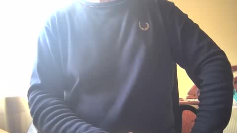 Snapshot of astelover chatting on December 24, 9:06 am astelover online show from December 24, 9:06 am