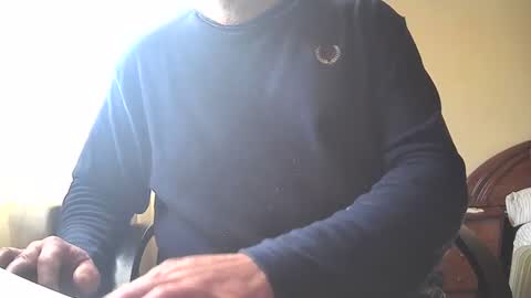 Snapshot of astelover chatting on January 2, 2:02 pm astelover online show from January 2, 2:02 pm