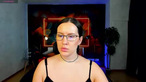 Snapshot of asti_bubbles chatting on March 3, 1:34 am Asti online show from March 3, 1:34 am