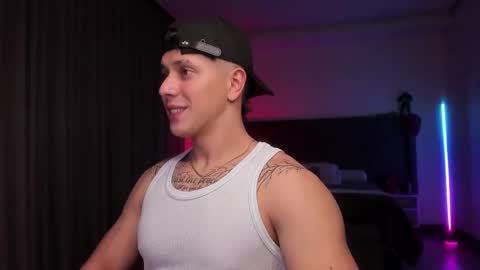 astonhills online show from September 21, 1:18 am