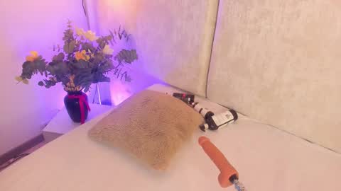 Snapshot of astorath_angel chatting on November 20, 11:10 am Astorath online show from November 20, 11:10 am