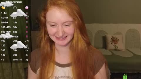 Snapshot of astoria_ross_ chatting on September 22, 3:14 pm Astoria online show from September 22, 3:14 pm