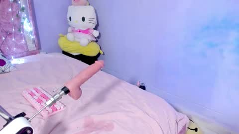 Kitty online show from December 2, 3:45 am