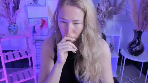 astramonroe online show from September 10, 4:45 am