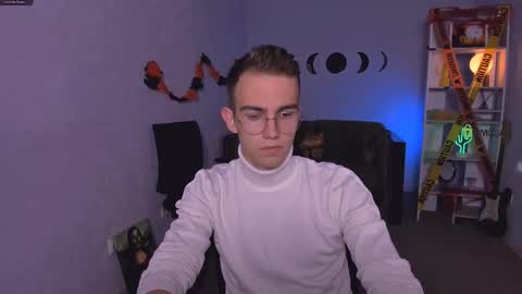 astren online show from October 21, 6:03 am