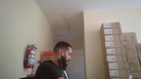 Snapshot of astro_boy_01 chatting on May 9, 7:19 pm astro_boy_01 online show from May 9, 7:19 pm