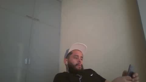 Snapshot of astro_boy_01 chatting on May 16, 8:07 pm astro_boy_01 online show from May 16, 8:07 pm