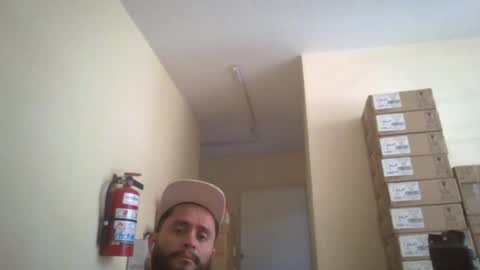 Snapshot of astro_boy_01 chatting on May 21, 8:16 pm astro_boy_01 online show from May 21, 8:16 pm