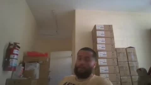 Snapshot of astro_boy_01 chatting on May 29, 1:53 pm astro_boy_01 online show from May 29, 1:53 pm