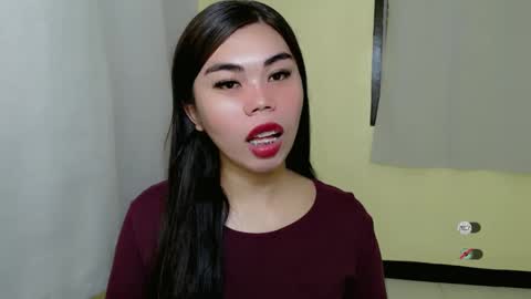 Snapshot of asuna_charming chatting on February 25, 7:52 am asuna_charming online show from February 25, 7:52 am