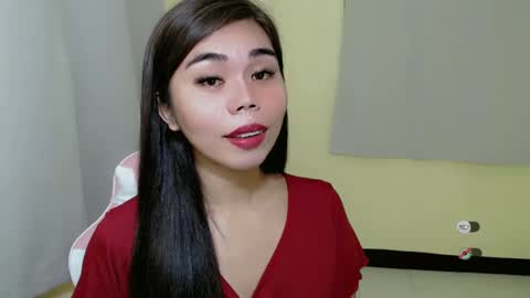 Snapshot of asuna_charming chatting on February 25, 6:42 pm asuna_charming online show from February 25, 6:42 pm