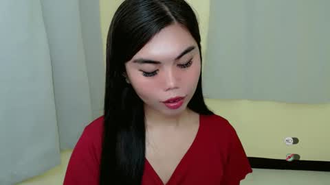 Snapshot of asuna_charming chatting on February 27, 8:42 pm asuna_charming online show from February 27, 8:42 pm