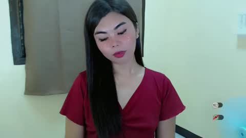 Snapshot of asuna_charming chatting on March 3, 3:42 pm asuna_charming online show from March 3, 3:42 pm