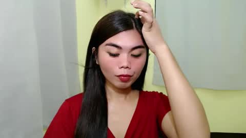 Snapshot of asuna_charming chatting on March 4, 6:39 pm asuna_charming online show from March 4, 6:39 pm