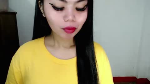 Snapshot of asuna_charming chatting on October 6, 6:05 pm asuna_charming online show from October 6, 6:05 pm