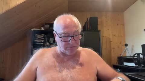 asusandy online show from September 25, 2:21 pm