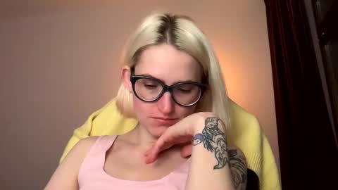 Snapshot of asya_new chatting on October 5, 4:16 pm asya_new online show from October 5, 4:16 pm