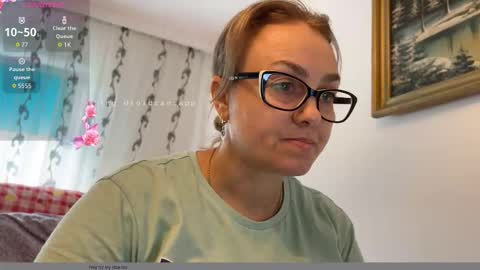 Snapshot of atanasiaxxx chatting on October 29, 12:51 pm Atanasia online show from October 29, 12:51 pm