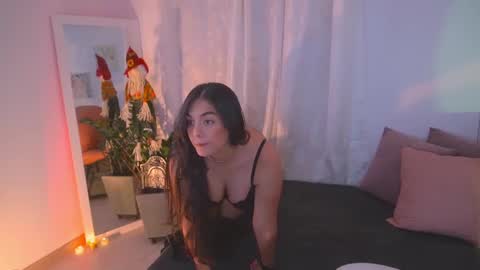 Snapshot of atena676 chatting on October 27, 1:53 am atena676 online show from October 27, 1:53 am