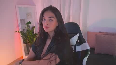 Snapshot of atena676 chatting on November 4, 1:38 am atena676 online show from November 4, 1:38 am