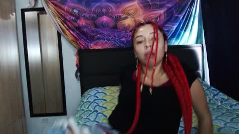 Snapshot of atena_messy chatting on November 23, 8:41 pm atena messy online show from November 23, 8:41 pm