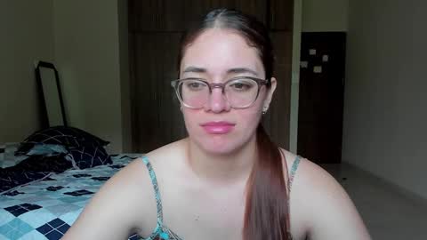 atenas online show from February 5, 7:10 pm