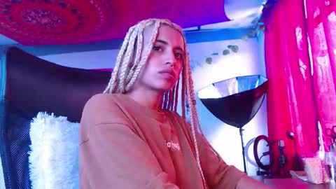 Snapshot of ateneasairce chatting on October 3, 4:15 pm Atenea online show from October 3, 4:15 pm