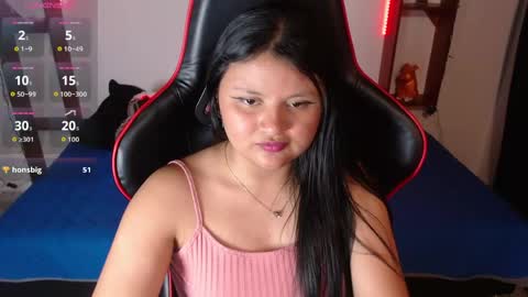 athena_snaw online show from April 30, 8:57 pm