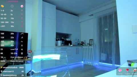 Snapshot of athenagray chatting on December 17, 4:53 pm Athena online show from December 17, 4:53 pm