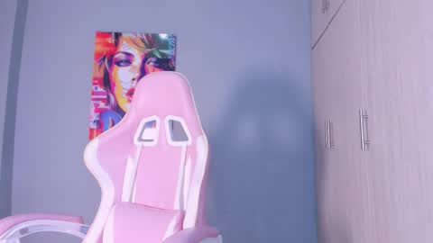 Snapshot of athenea__fox chatting on November 26, 11:44 am athenea__fox online show from November 26, 11:44 am