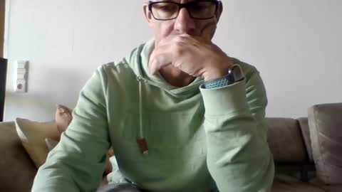 athome1976 online show from April 20, 8:39 am