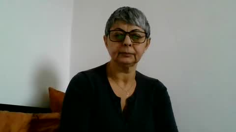 Snapshot of atikaarea chatting on December 26, 10:59 am atikaarea online show from December 26, 10:59 am