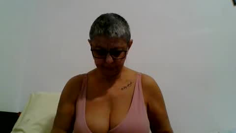 Snapshot of atikaarea chatting on January 28, 7:42 pm atikaarea online show from January 28, 7:42 pm