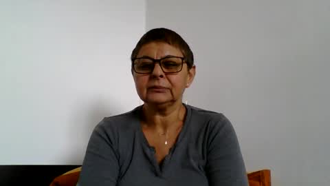 Snapshot of atikaarea chatting on October 4, 9:51 am atikaarea online show from October 4, 9:51 am