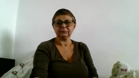 Snapshot of atikaarea chatting on October 13, 1:00 pm atikaarea online show from October 13, 1:00 pm