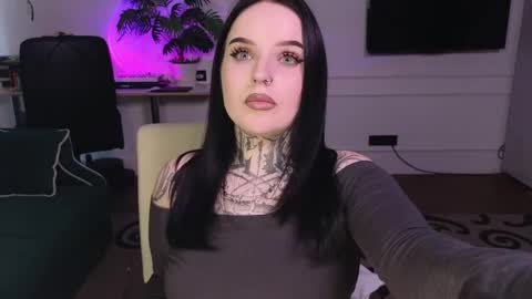 online every day between 10am-23pm online show from April 10, 7:57 am