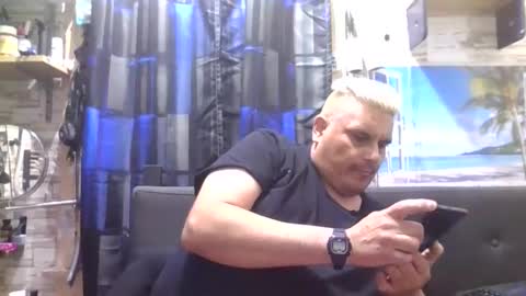 A online show from January 3, 6:14 pm