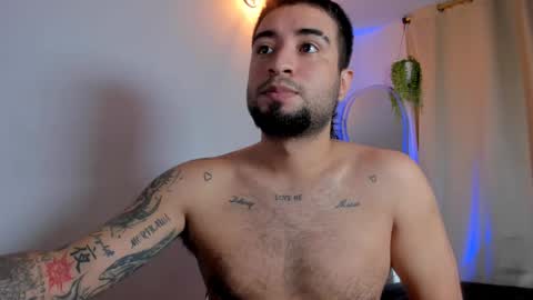 Snapshot of atreus_13 chatting on February 23, 3:24 am Atreus 13 online show from February 23, 3:24 am