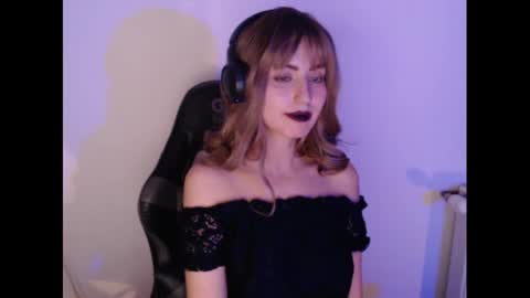 Snapshot of aubrey_rock chatting on December 27, 1:43 am Aubrey online show from December 27, 1:43 am